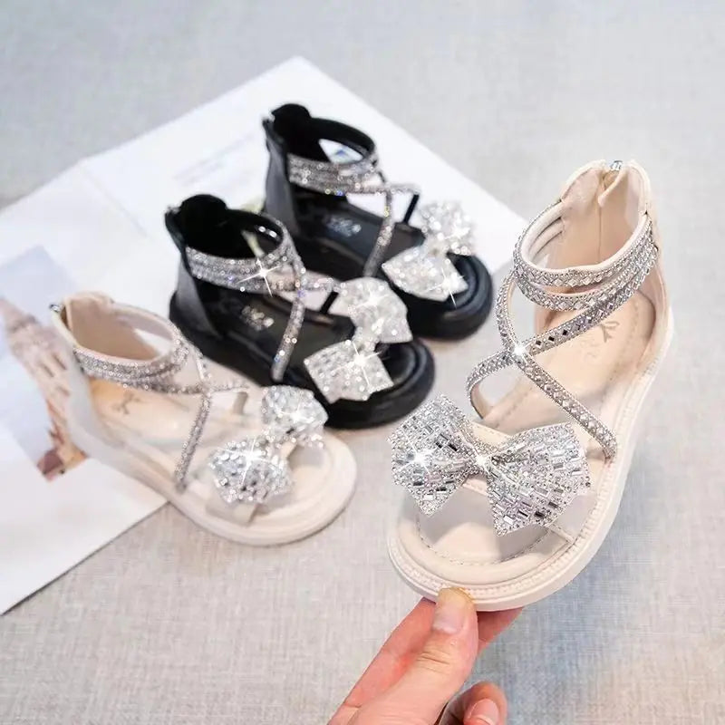 Girls' summer sandals with rhinestones by Trendy Attic Store01, featuring open-toe design and decorative sparkling embellishments.