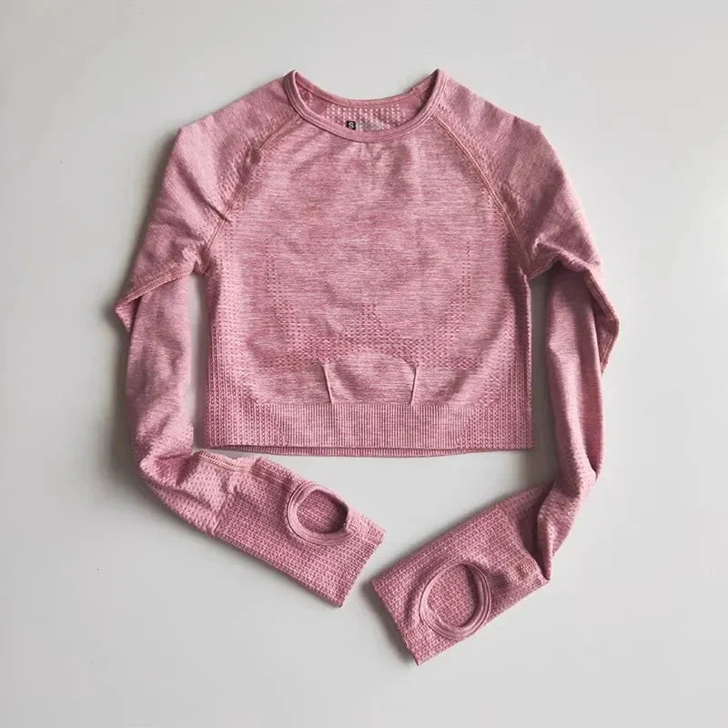 Seamless yoga crop top for women in activewear by Plush Fashion Hub, shown in a comfortable, fitted design for workouts.