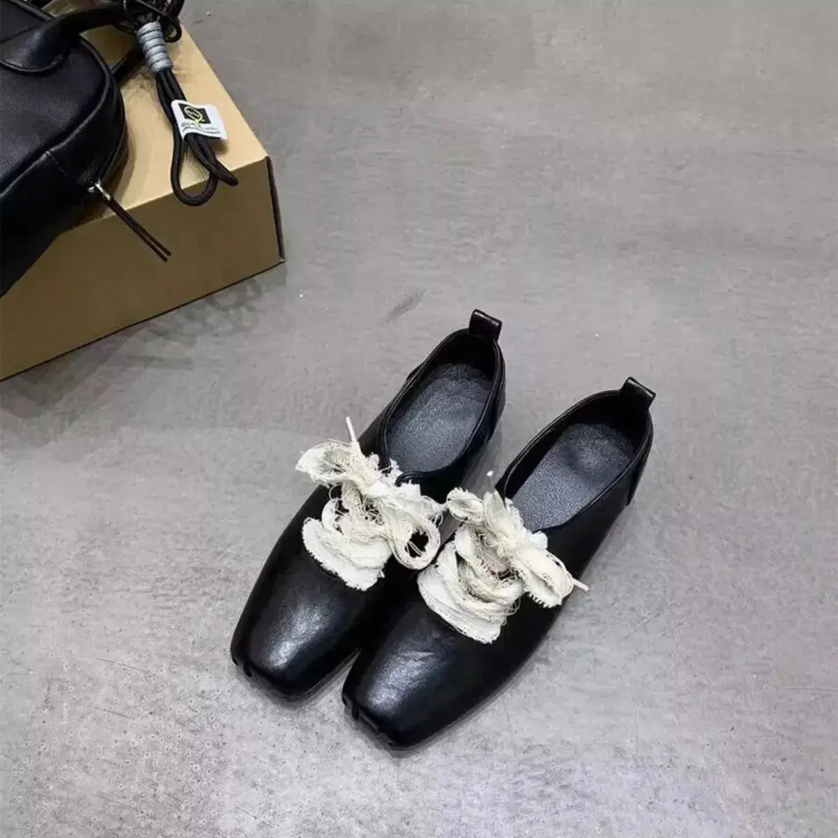 Plush Fashion Hub square toe block heel pumps with mid-height heels, stylish office dress shoes in black leather.