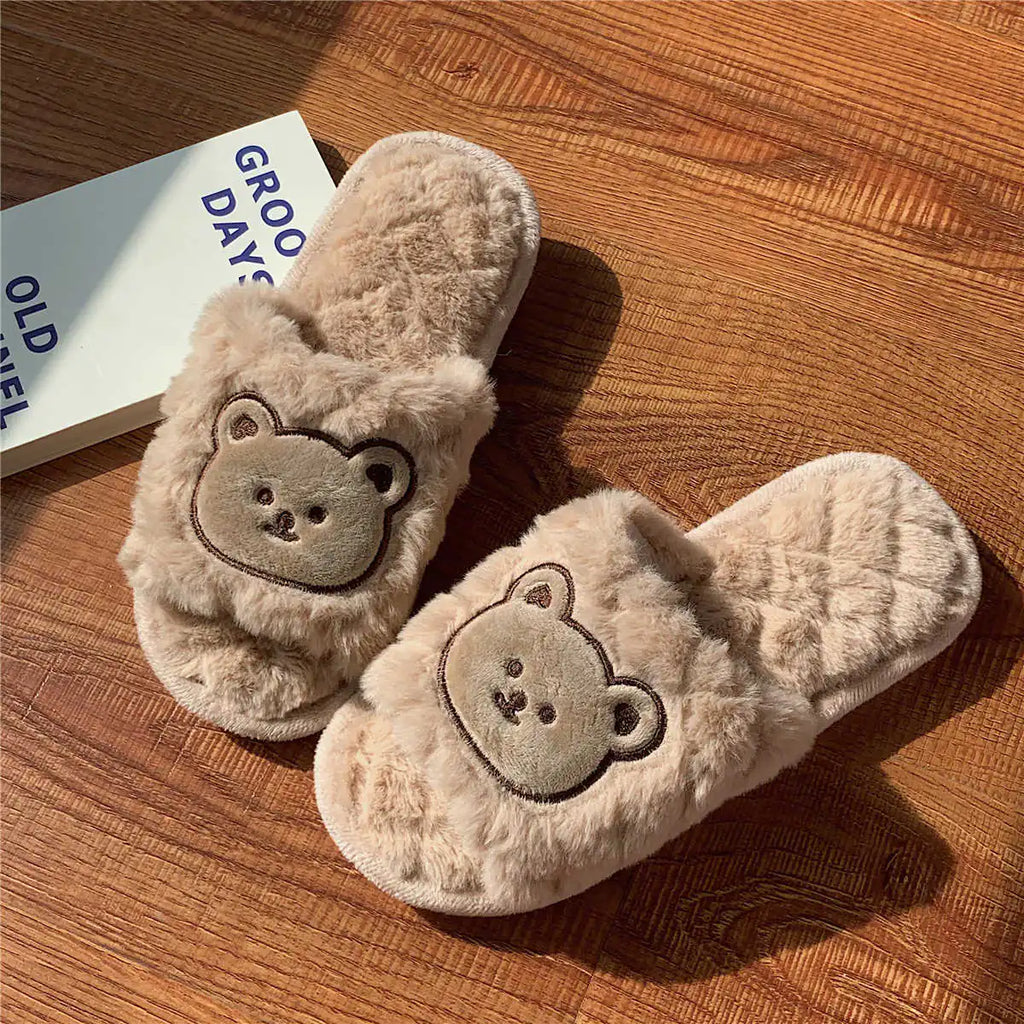 Cute bear cotton slippers for women in autumn and winter, featuring soft fabric and cozy design from Trendy Attic Store01
