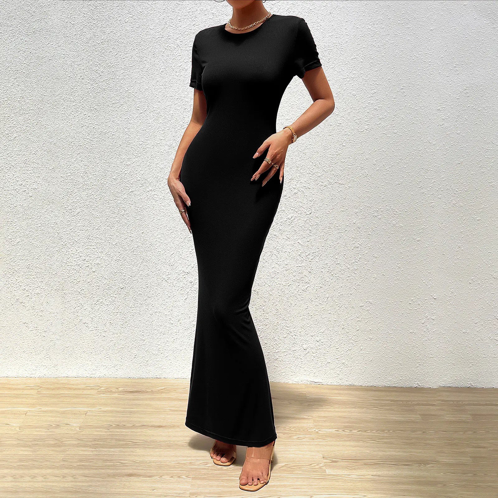 Elegant solid color slim fit women's round neck dress by Trendy Attic Store01, showcasing a stylish and fitted design.