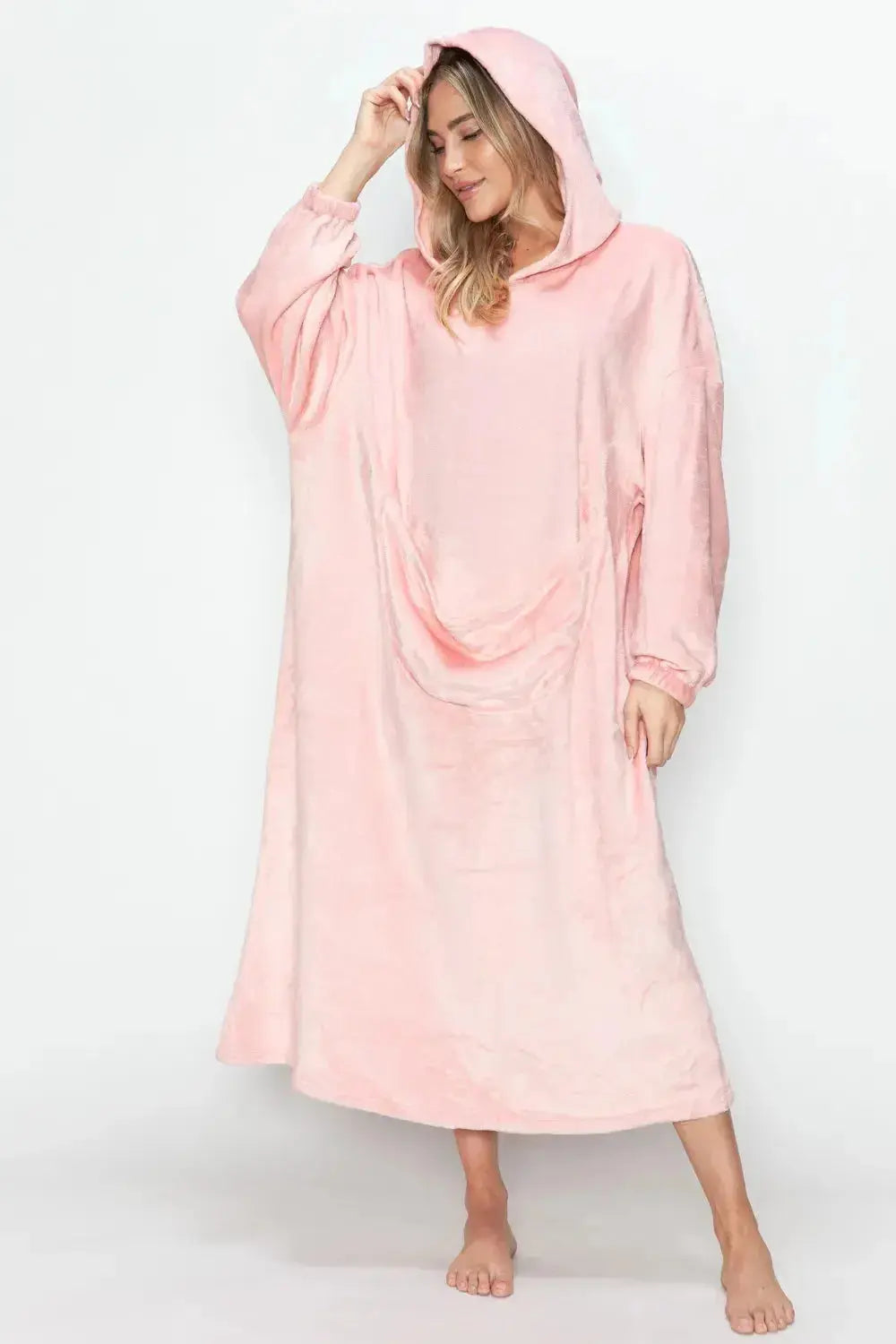 Women’s hooded midi lounge dress with pockets, plush fabric, cozy pajamas by Trendsi, perfect for relaxed, comfortable wear.