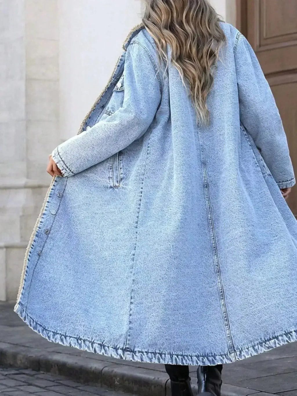 Women’s longline denim jacket with sherpa lining, cozy fall and winter outerwear, stylish Trendsi denim jacket for women.