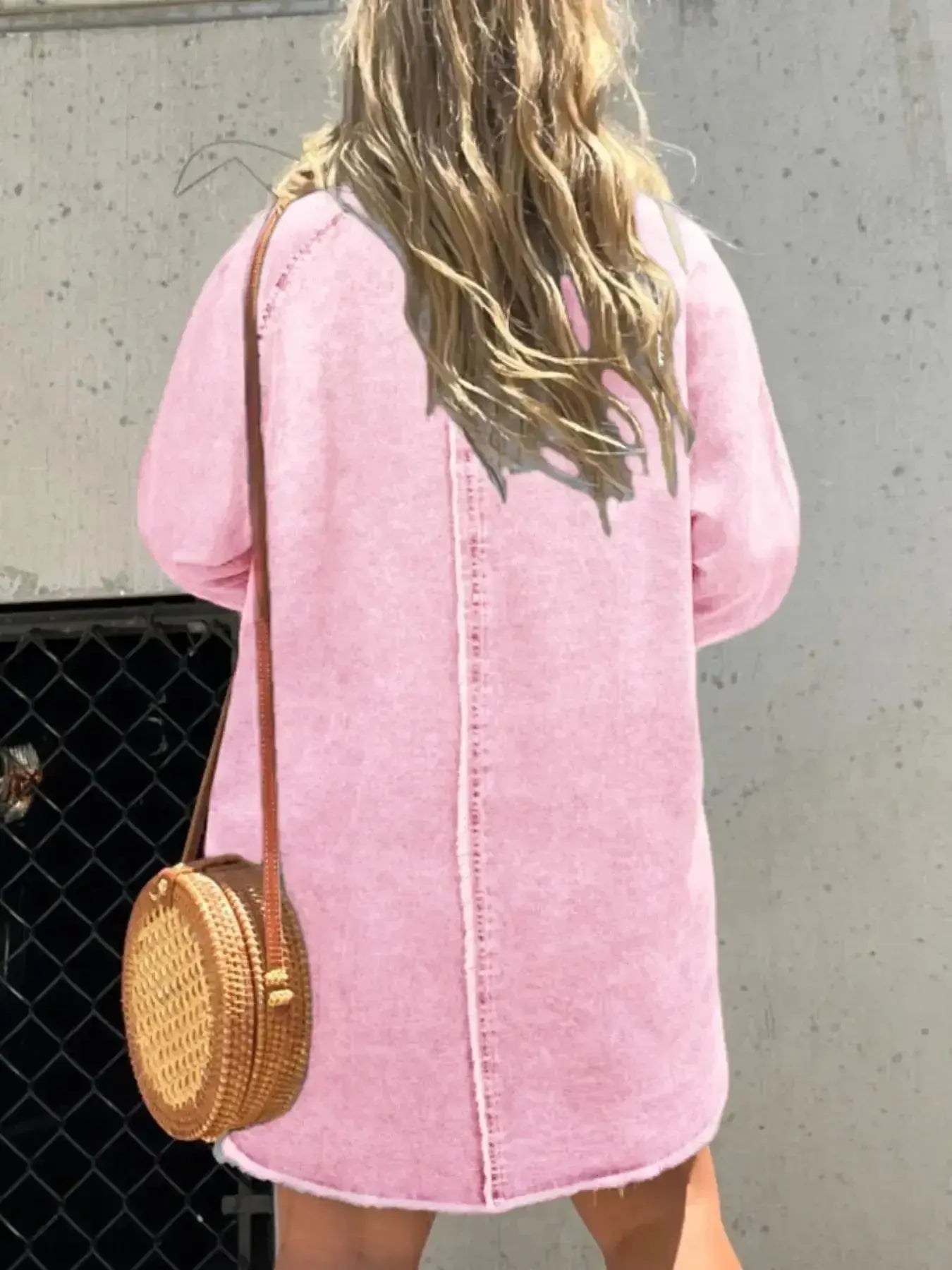 Women’s oversized denim shirt dress with long sleeves and pockets, stylish casual dress by Trendsi.