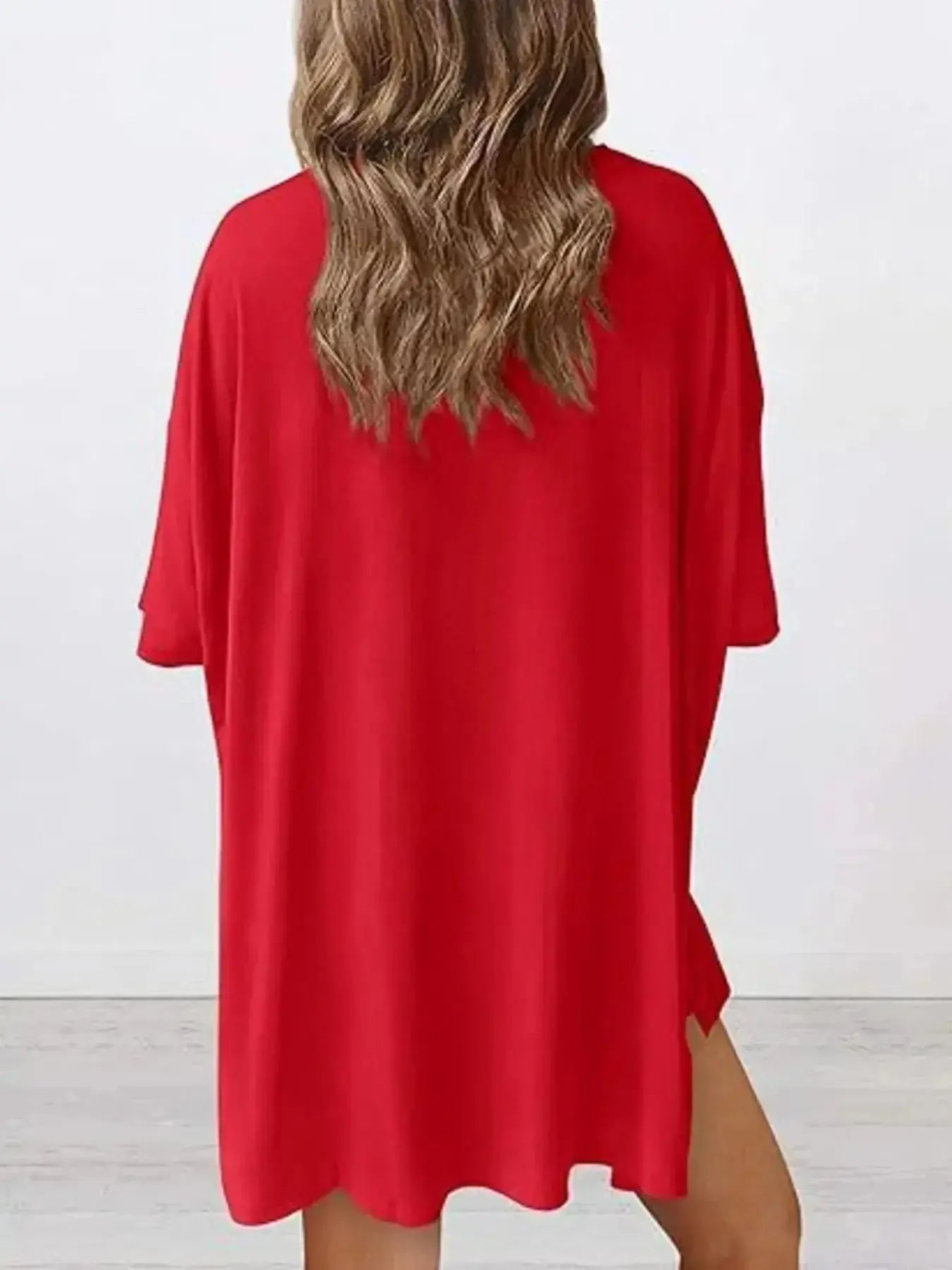 Women’s oversized round neck loungewear set by Trendsi, featuring a comfy two-piece lounge shirt and matching bottoms.