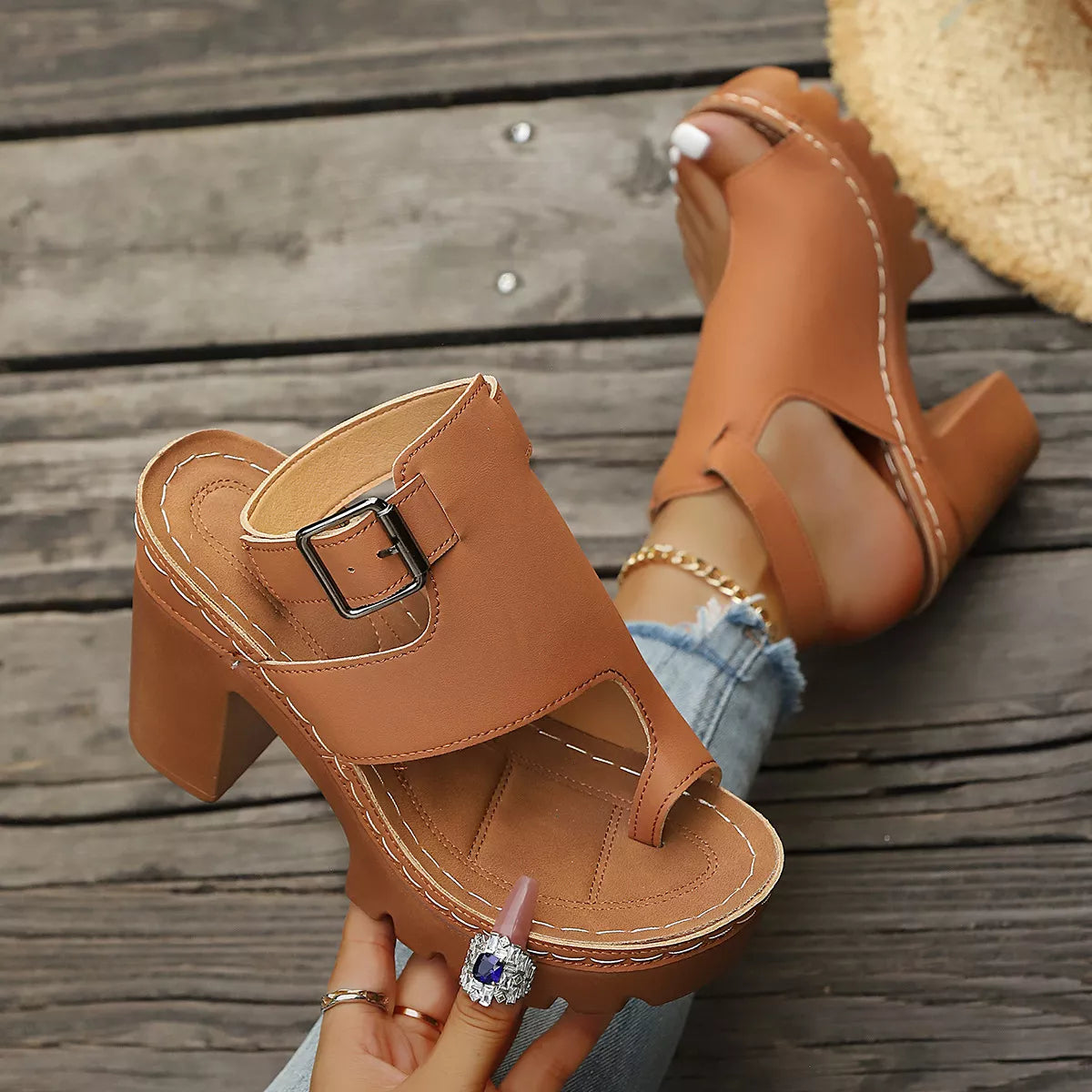 Shopimist toe loop block heel sandals with open toes, stylish design, and sturdy block heels for a chic summer look.