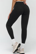 Fitglutes Activewear 2-piece sports bra and leggings set featuring a contrasting design, ideal for gym and workout sessions.