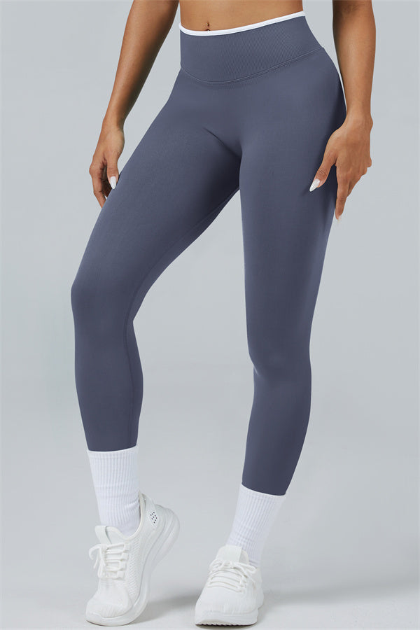 Fitglutes Activewear long sleeve crop top and leggings 2-piece set, stylish gymwear and sportswear for workout and active lifestyle.