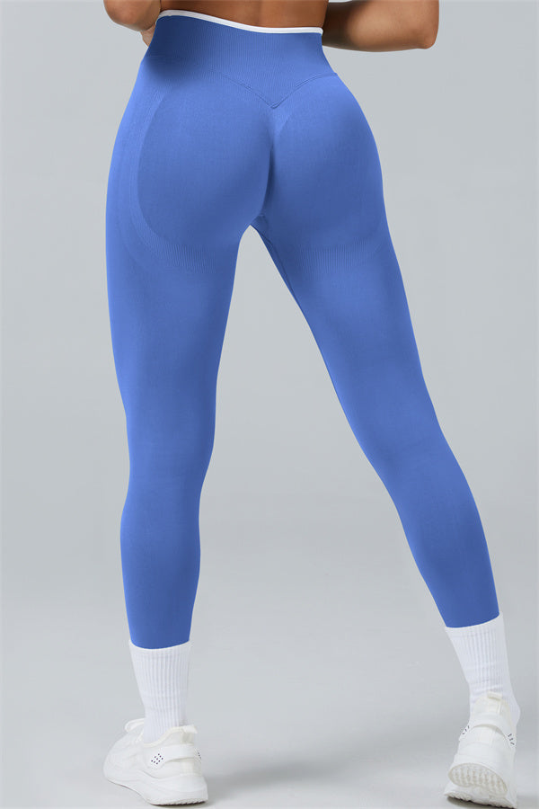 Fitglutes Activewear long sleeve crop top and leggings 2-piece set, stylish gymwear for workout and active lifestyle.