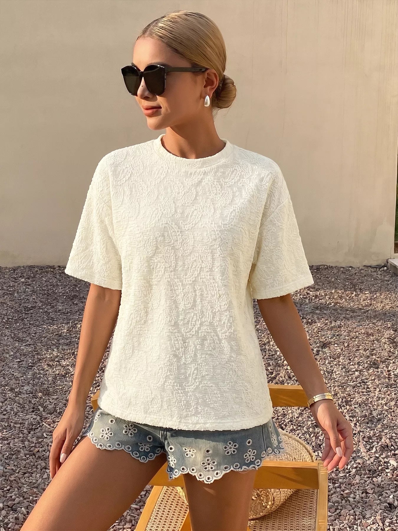 Plush Fashion Hub textured paisley pattern casual T-shirt with short sleeves and round neckline, stylish and comfortable tops.