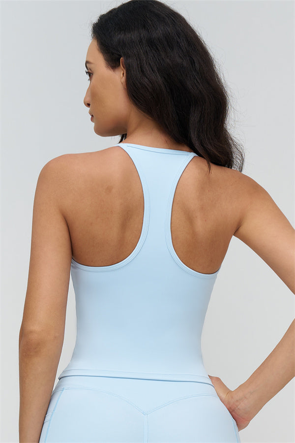 Fitglutes Activewear crop top and shorts 2-piece set, stylish gym wear with a fitted crop top and athletic shorts for workout sessions.