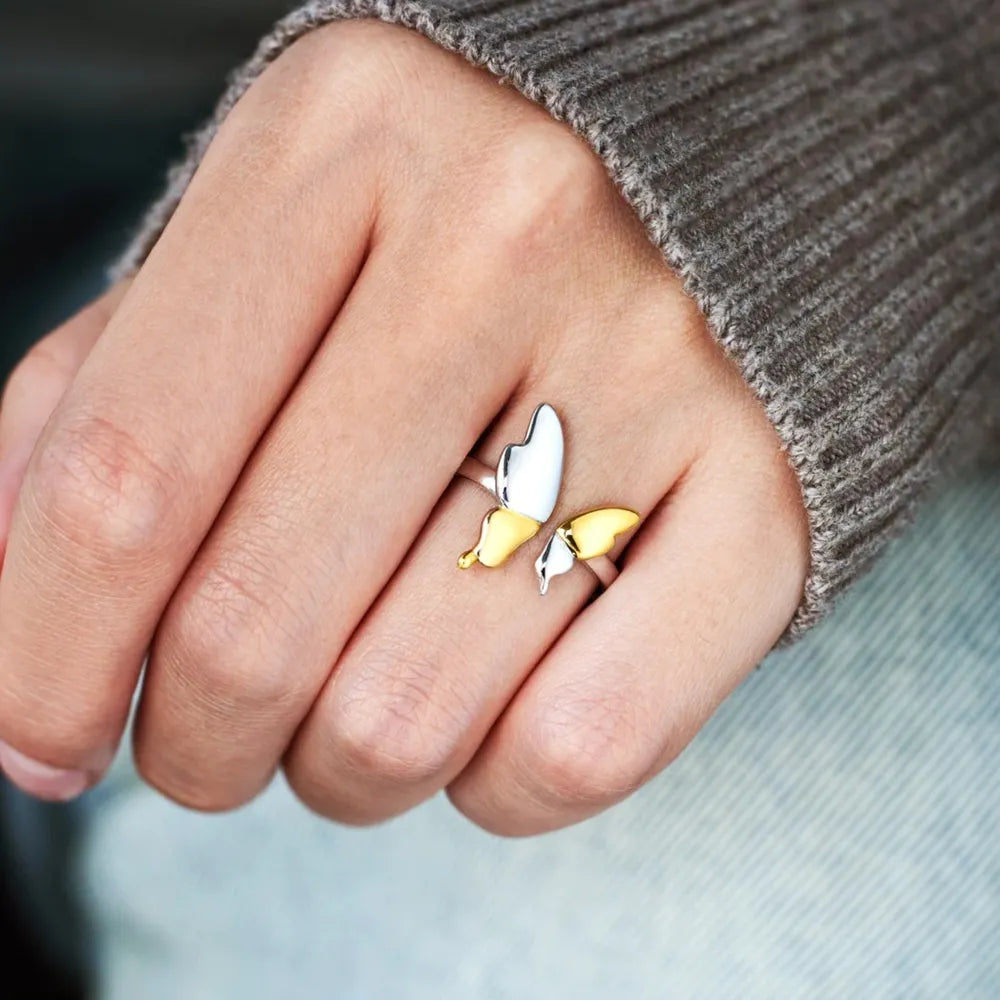 925 Sterling Silver Butterfly Ring with intricate butterfly design, showcasing fine craftsmanship and shiny silver finish.