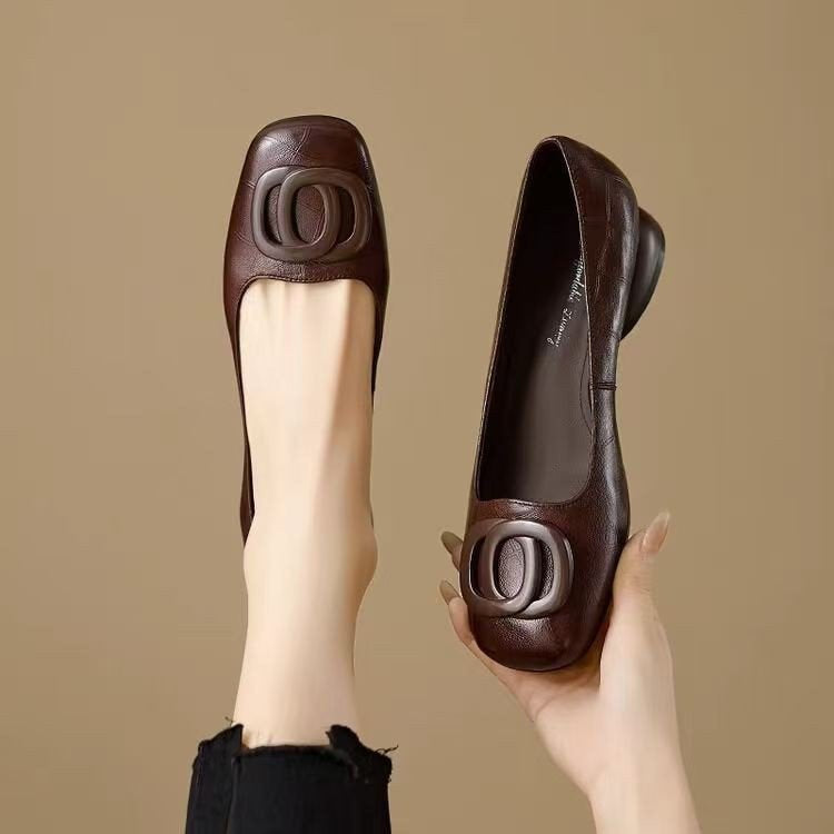 Women's vintage round toe slip-on flats with low chunky heel and Mary Jane style from Plush Fashion Hub.