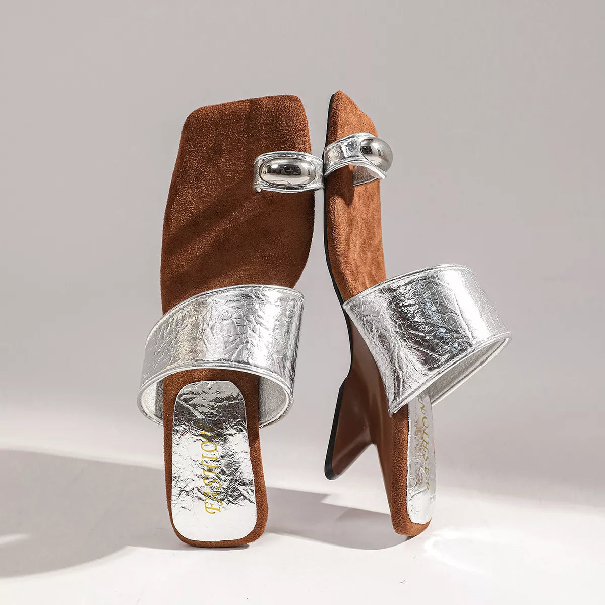 Shopimist toe loop block heel sandals featuring sleek straps and a sturdy heel, perfect for stylish summer footwear.