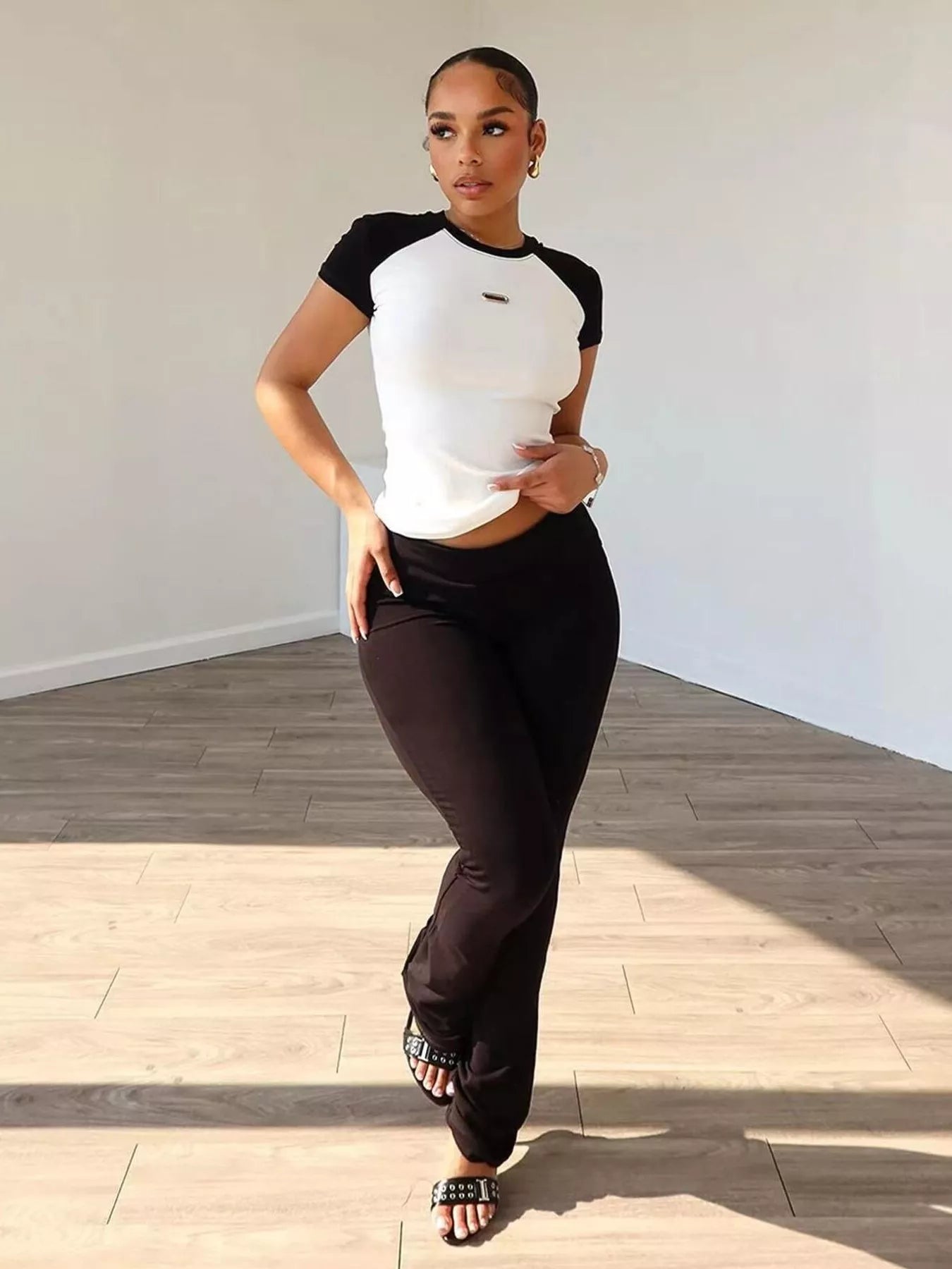 Shopimist contrast short sleeve tee and pants set featuring a stylish top and matching bottoms for casual wear.