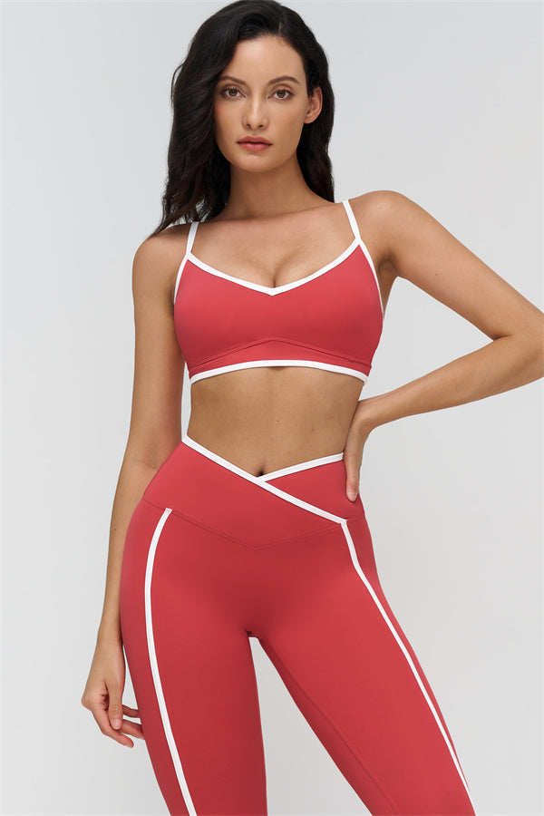 Fitglutes Activewear sports bra and leggings 2-piece set featuring a contrast design, ideal for gym workouts and activewear.