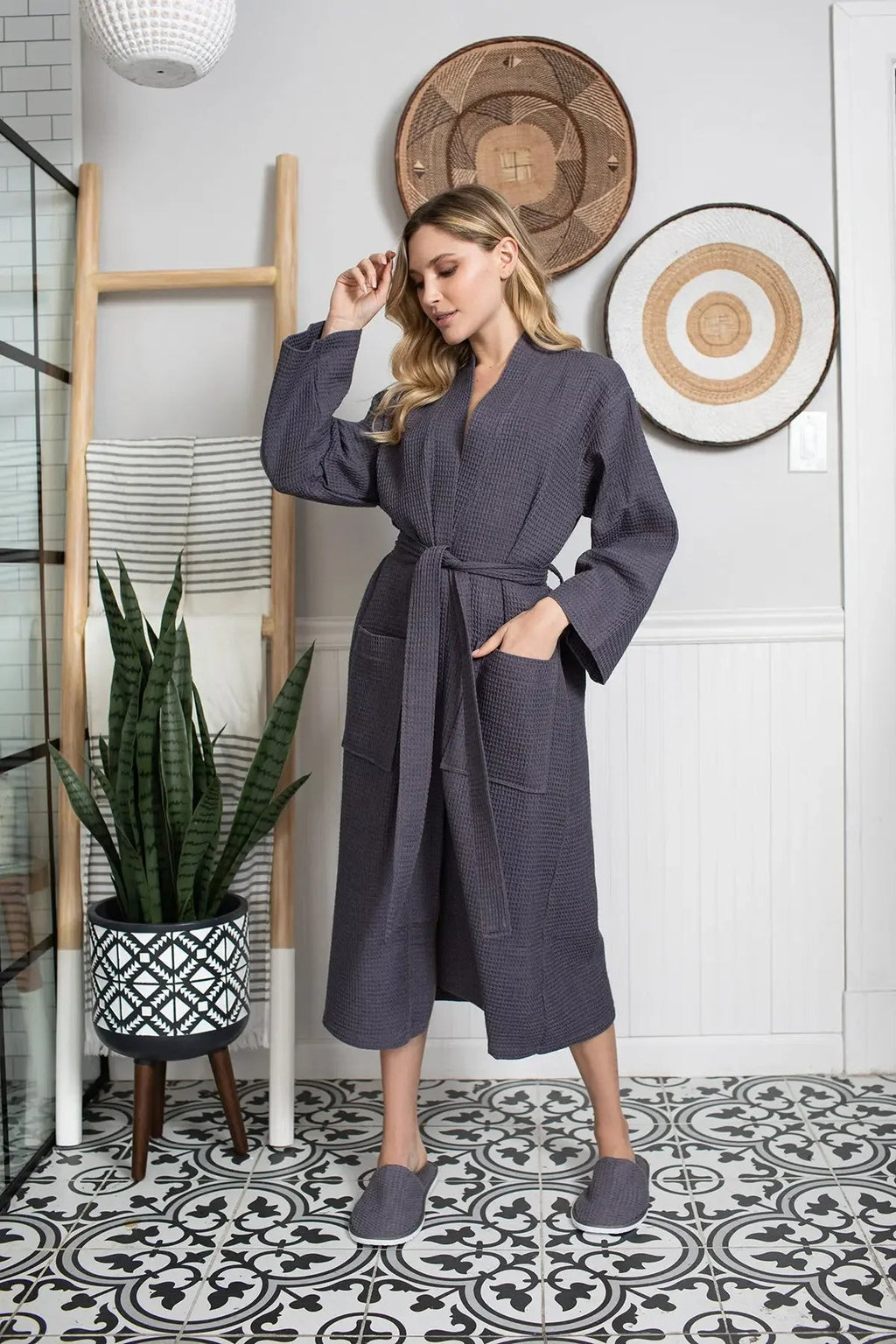 Lightweight plush women's waffle robe from Plush Fashion Hub, quick-dry spa-style bathrobe with a cozy, comfortable fit.