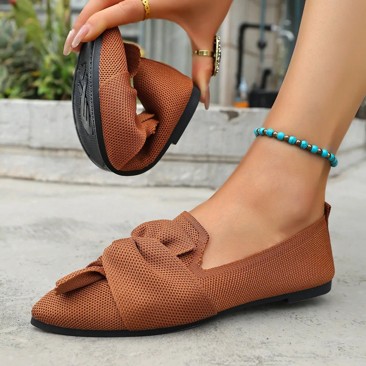 Elegant Trendsi pointed toe flat slip-on shoes with bow embellishment, perfect for stylish comfort and versatile wear.