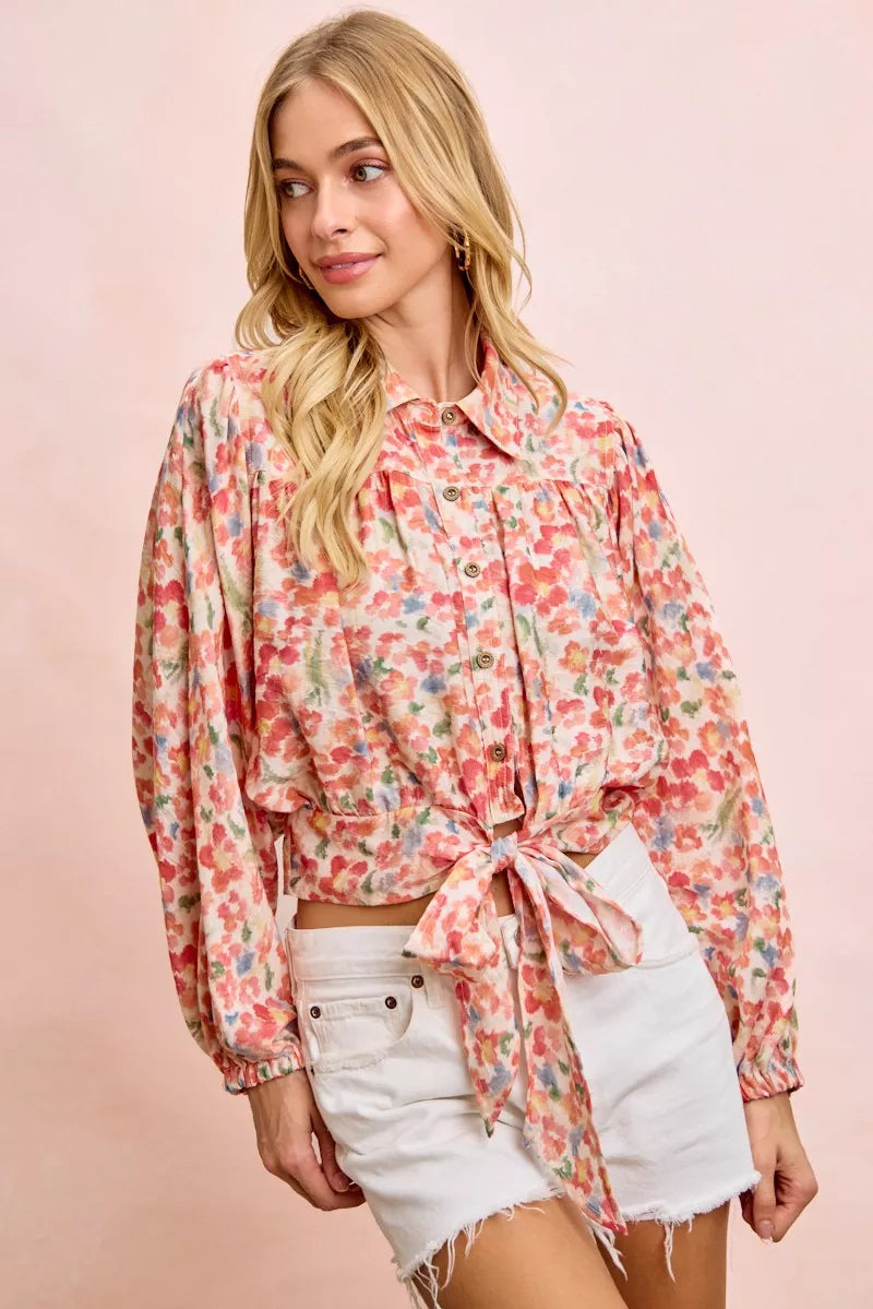 Floral print tie hem crop top from Plush Fashion Hub, featuring a stylish design, short sleeves, and a fashionable crop fit.