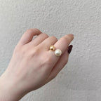 Shopimist double pearl open ring featuring two elegant pearls on a sleek silver band, stylish jewelry for any occasion.