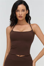 Fitglutes Activewear crop top and shorts 2-piece set, sporty gymwear with a stylish fit, perfect for workouts and active lifestyles.