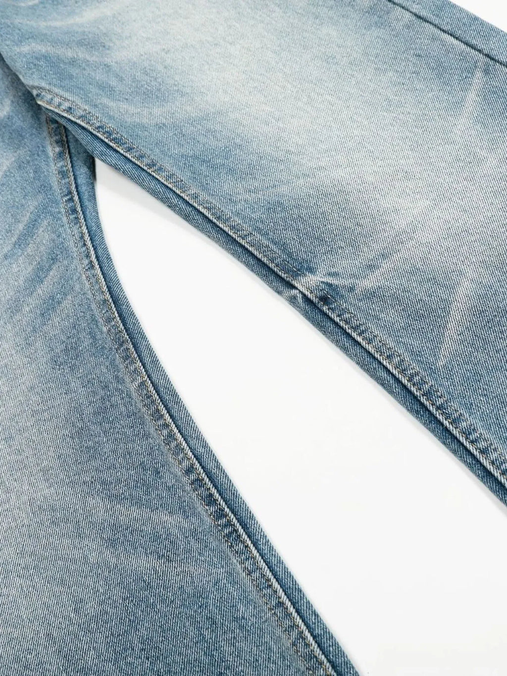 Men's loose fit jeans by Trendsi featuring classic denim fabric, relaxed fit, and casual style for everyday wear.
