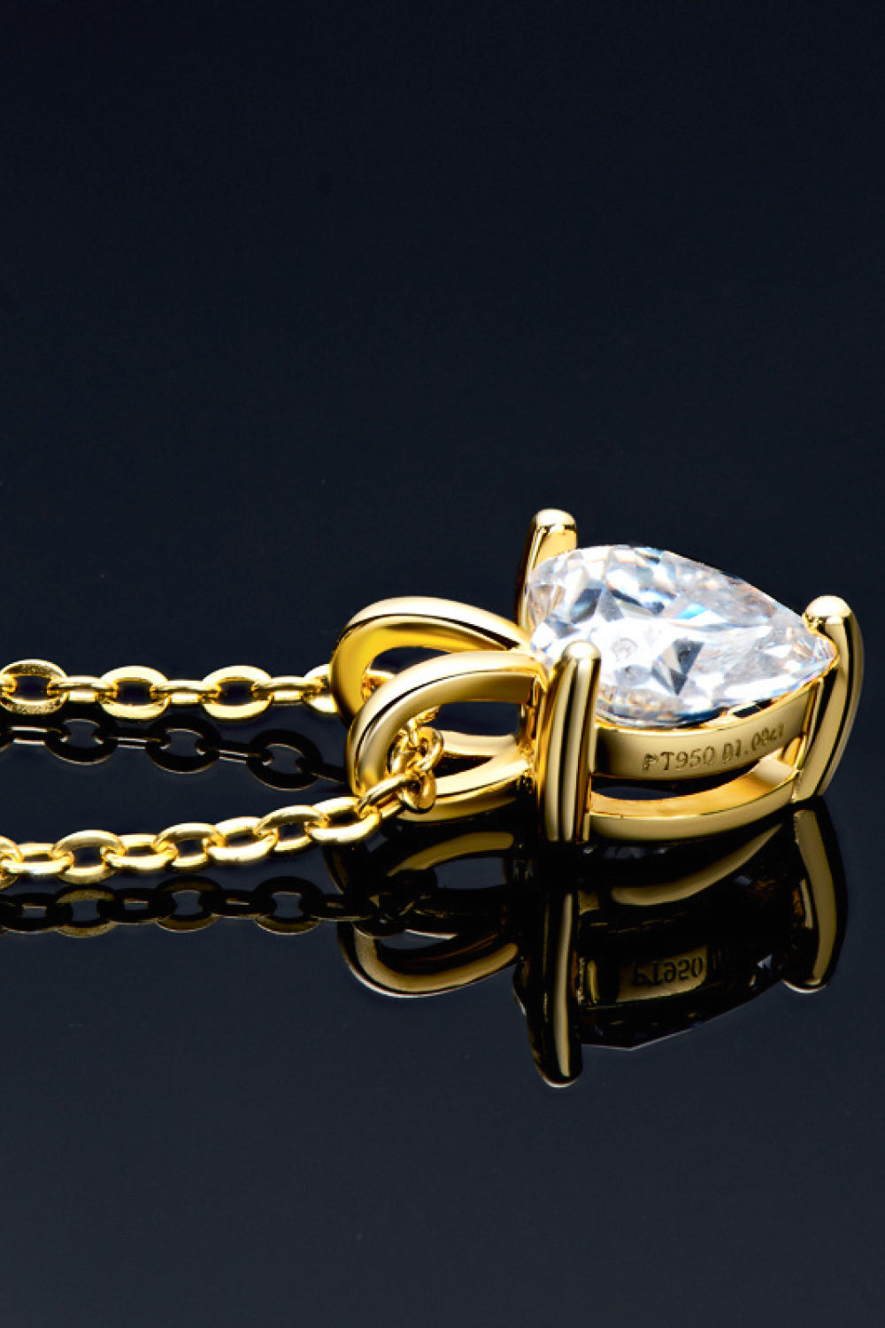 Heart-shaped 1 carat moissanite pendant necklace from Plush Fashion Hub, showcasing a sparkling gemstone on a delicate chain.