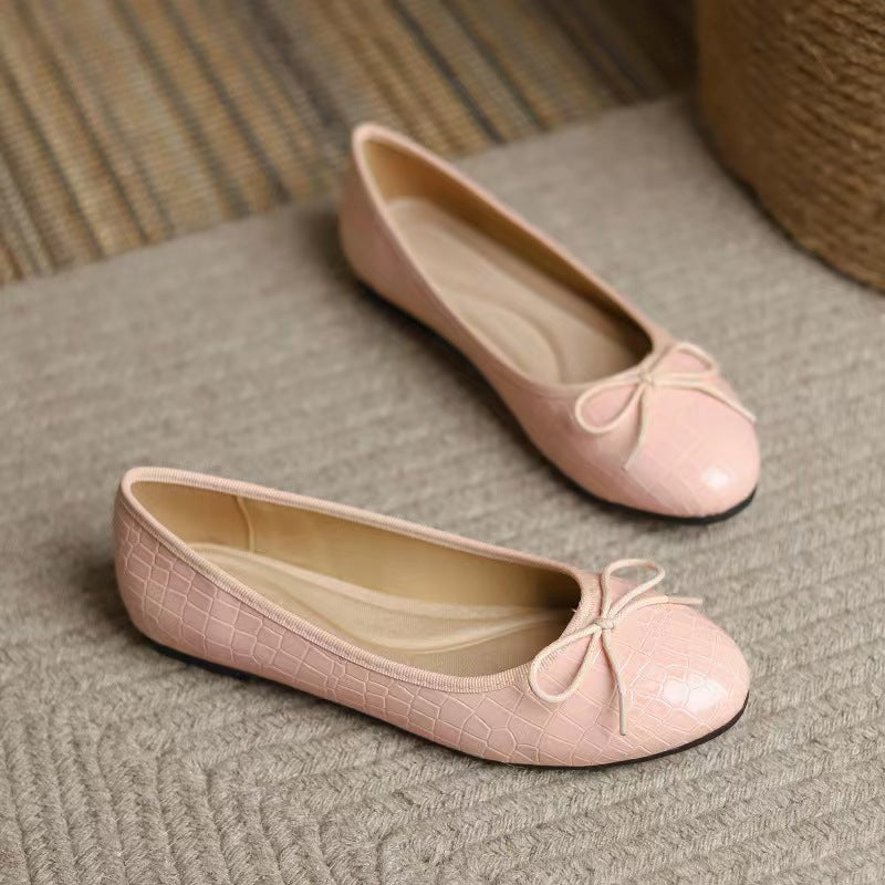 FitiqueFit women's slip-on flats with egg-roll edge and round toe, inspired by classic Chanel-style footwear.