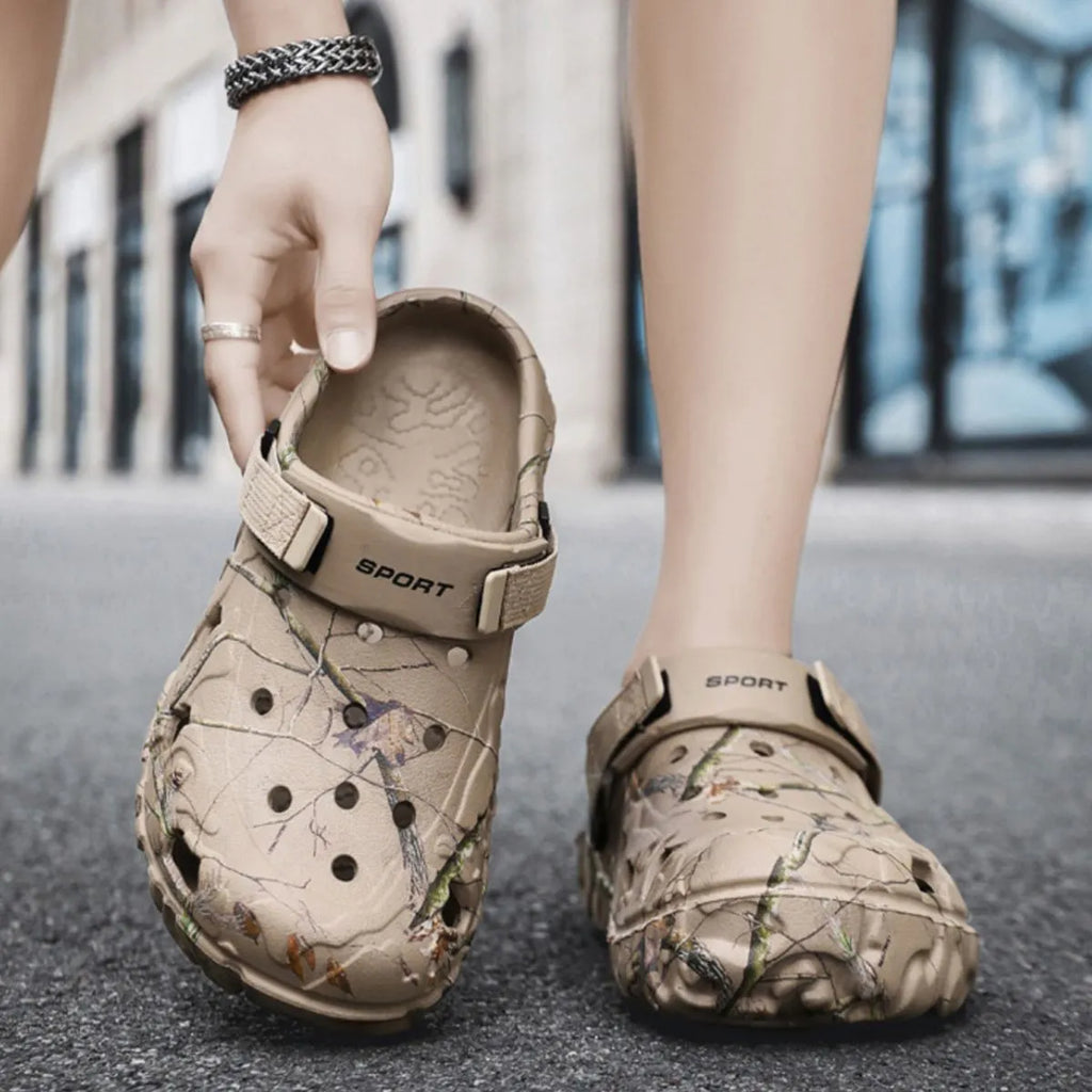 Men's printed round toe sandals from Trendsi, stylish footwear with a comfortable design and vibrant printed pattern.
