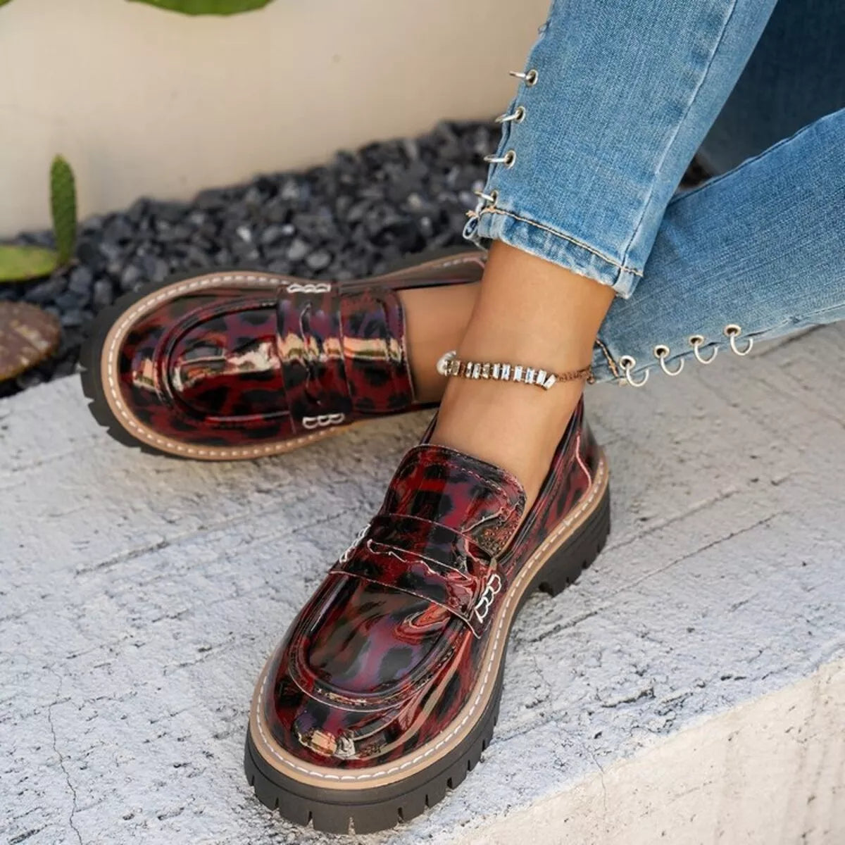 Shopimist round toe platform loafers with chunky soles and classic design, perfect for stylish casual or office wear.