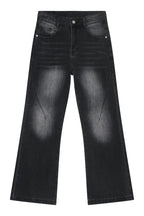 Light washed denim jeans with pockets from Plush Fashion Shop, featuring a relaxed fit and classic five-pocket design.