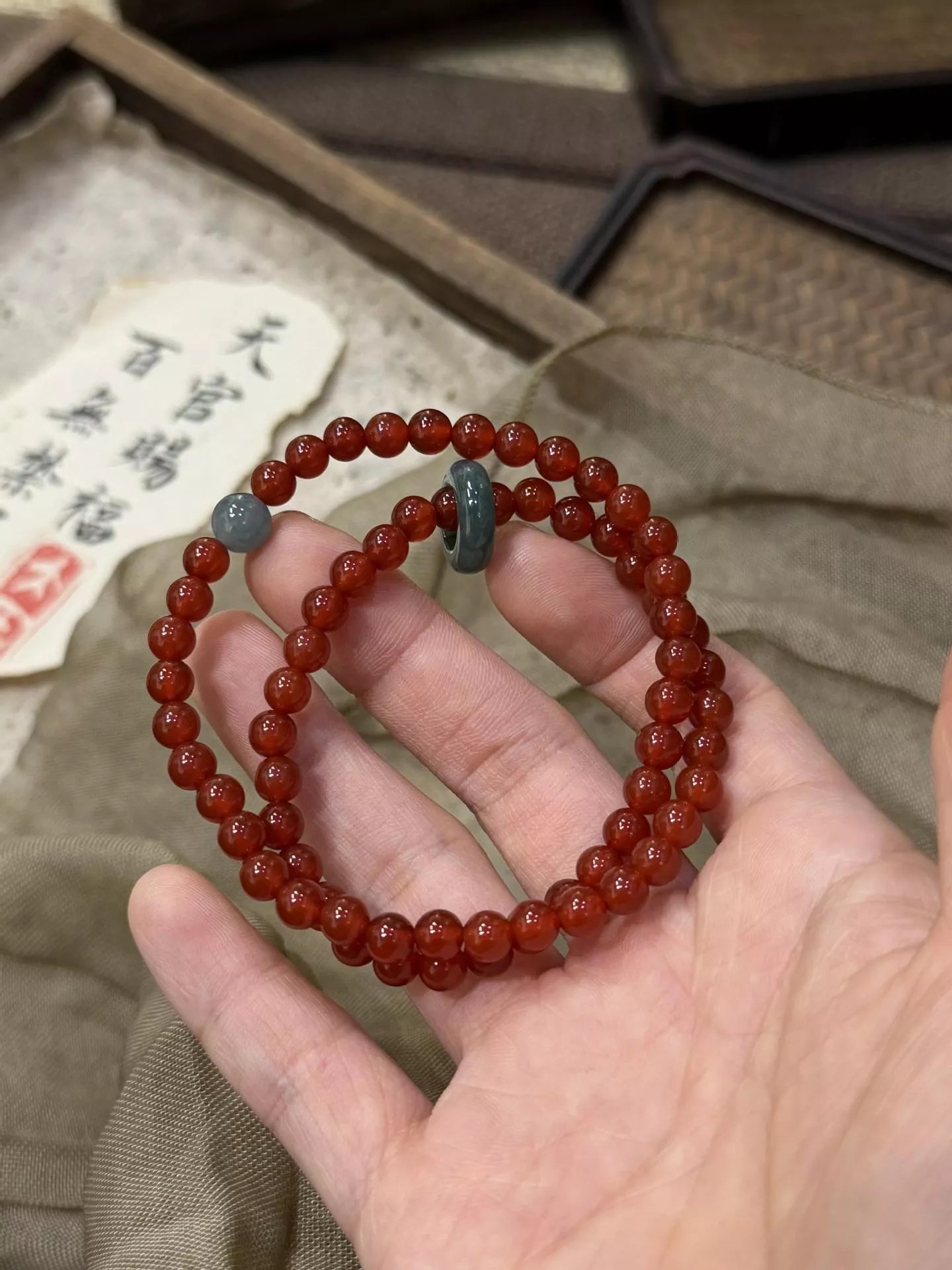 Double layered agate beaded bracelet with natural stone beads, stylish accessory from Trendsi.