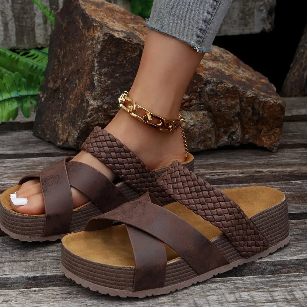 Women's crisscross open toe platform sandals with faux leather straps, trendy and comfortable flats from Trendsi.
