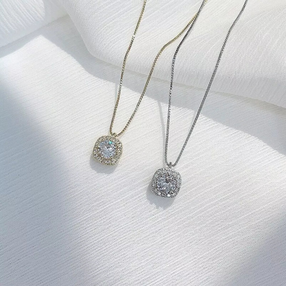 925 Sterling Silver Zircon Pendant Necklace featuring a sparkling zircon stone on a delicate silver chain.