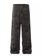 Men's loose fit camo print jeans by Trendsi, full size men's casual bottoms with a relaxed fit and camouflage pattern.