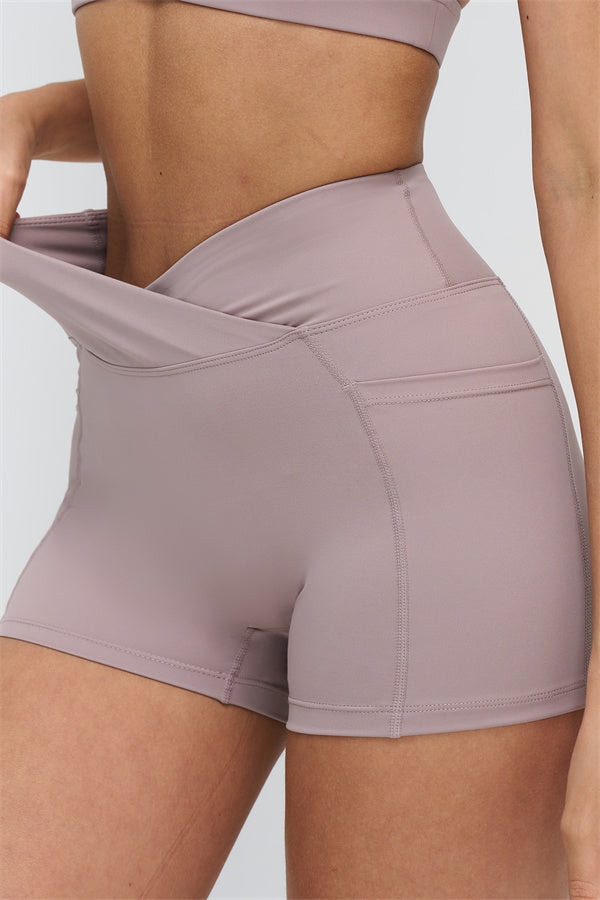 Fitglutes Activewear crop top and shorts 2-piece set, stylish workout clothes for gym and sports training.