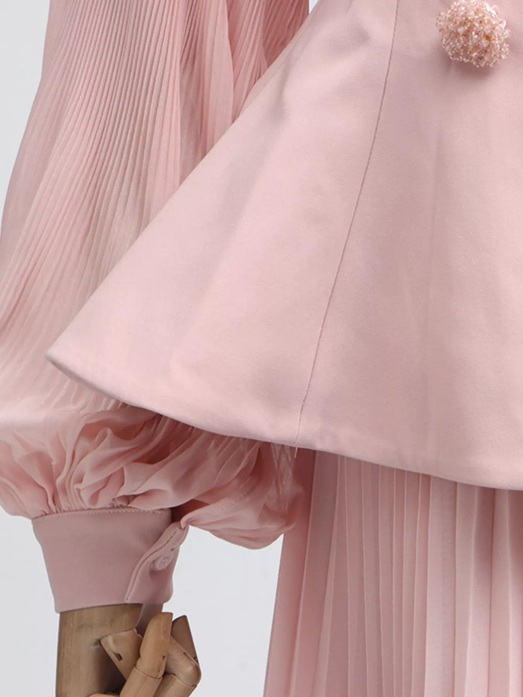 Shopimist frill lapel collar top and pleated skirt set, featuring stylish, feminine design with ruffled collar and flowing pleats.