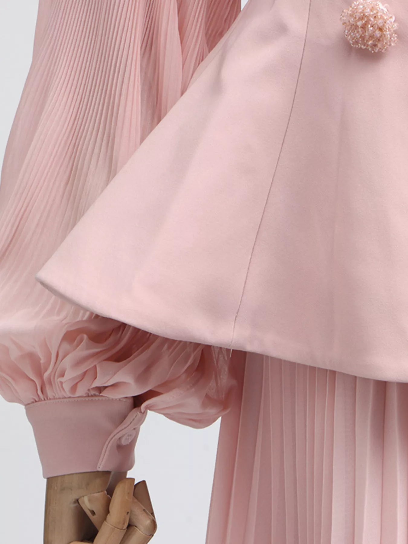 Shopimist frill lapel collar top and pleated skirt set, featuring stylish, feminine design with ruffled collar and flowing pleats.