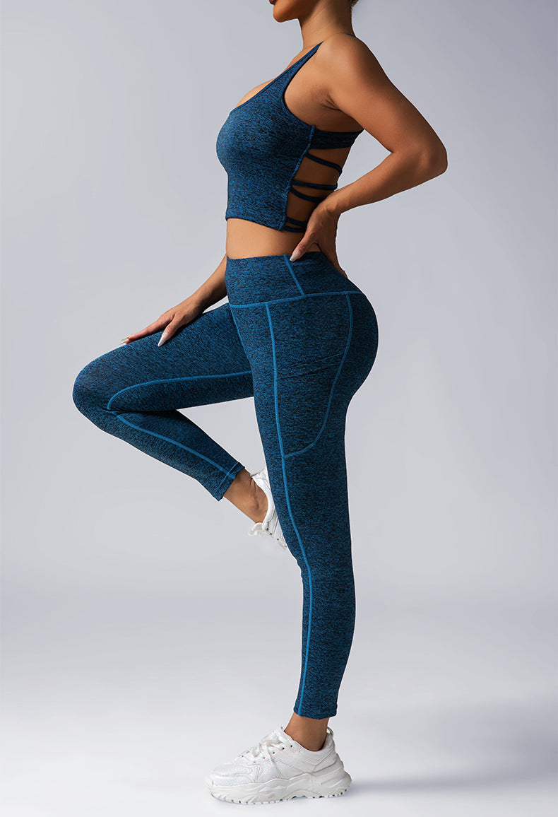 FitiqueFit athletic sports bra for running and activewear, featuring supportive design and moisture-wicking fabric.