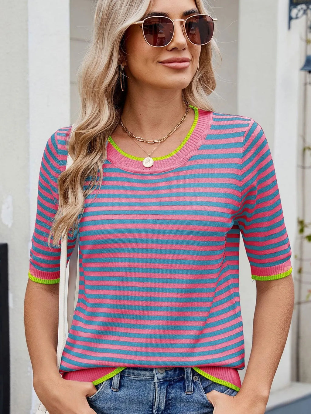 Striped casual T-shirt with contrast trim from Trendsi, featuring a relaxed fit and stylish design in a close-up image.
