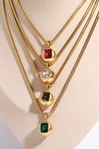18K gold-plated zircon geometrical shape pendant necklace with modern design, featuring a sleek and stylish jewelry piece.