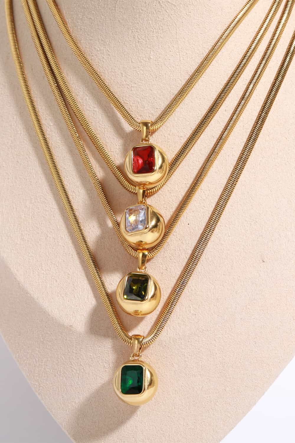 18K gold-plated geometrical zircon pendant necklace with modern design, featuring a sleek, minimalist style on a delicate chain.
