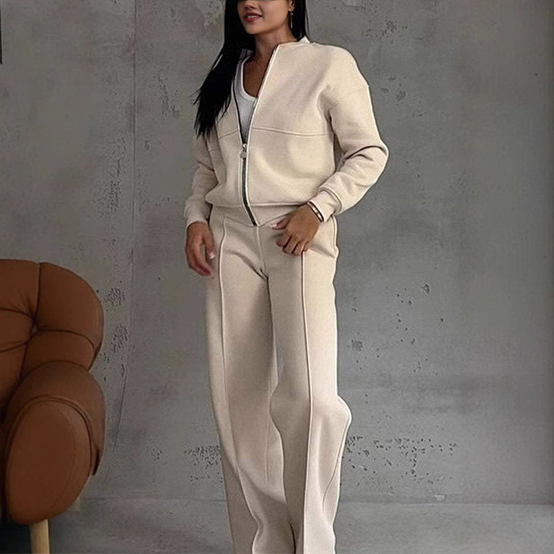 Women’s FitiqueFit 2-piece zip-up sweatsuit set with a jacket and wide-leg sweatpants, casualwear for comfortable, stylish lounging.