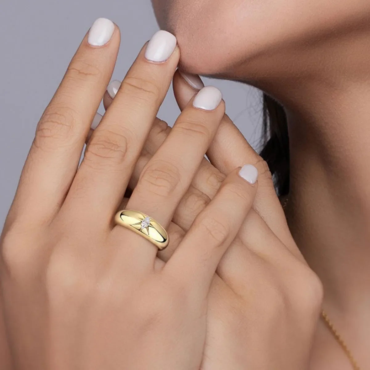 925 Sterling Silver Moissanite ring with a sparkling gemstone, featuring a sleek band design.