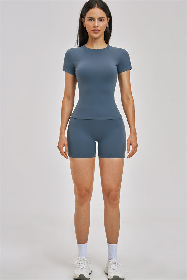 Fitglutes Activewear Zenith T-shirt and shorts 2-piece set, sporty workout clothes with breathable fabric and athletic fit.