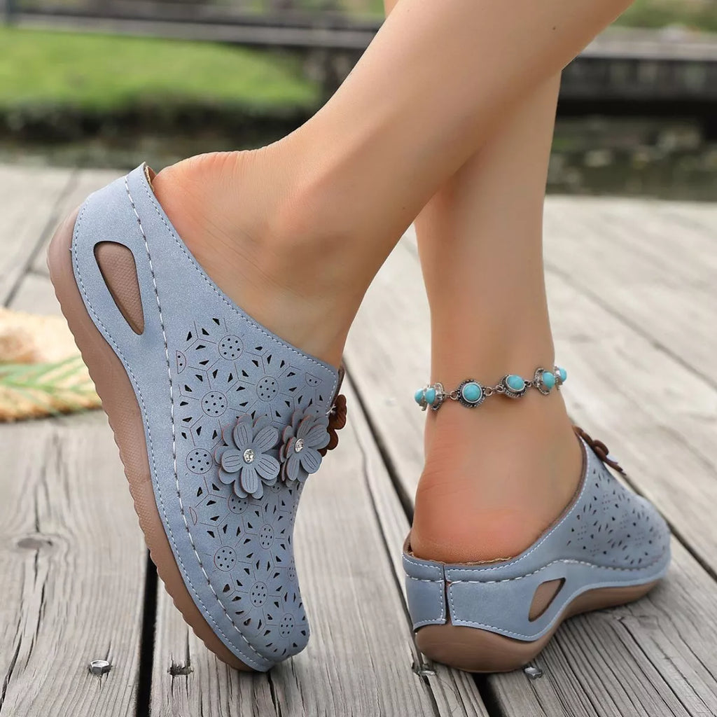 Shopimist floral decor round toe sandals with colorful flower accents and comfortable flat sole, perfect for casual summer wear.