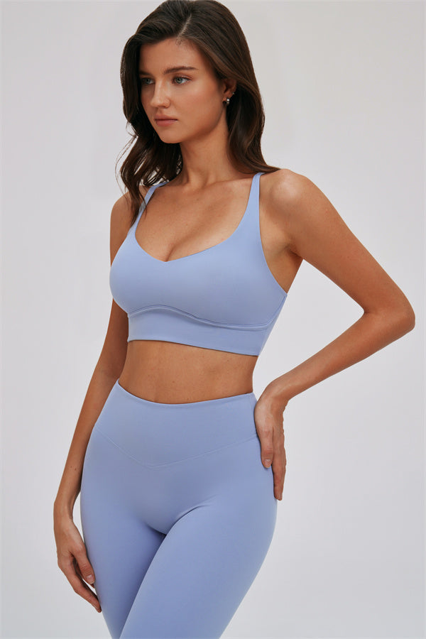Fitglutes Activewear women's Kinetic Cross Back Sports Bra and leggings set, featuring a stylish cross-back sports bra and matching leggings.