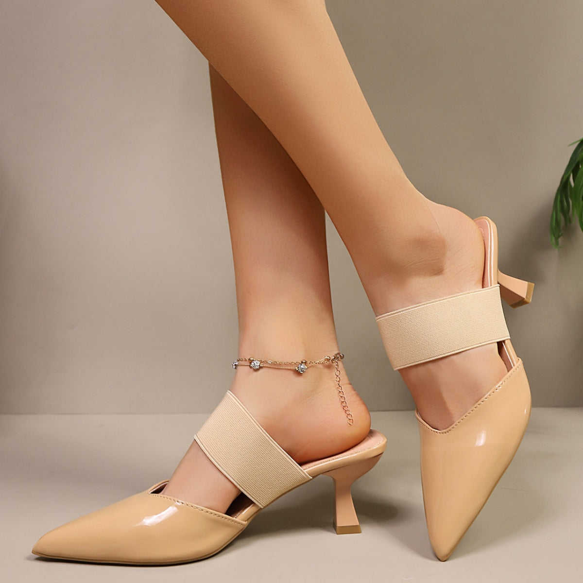 Shopimist point toe flare heel sandals featuring sleek design and stylish heel, perfect for elegant summer outfits.