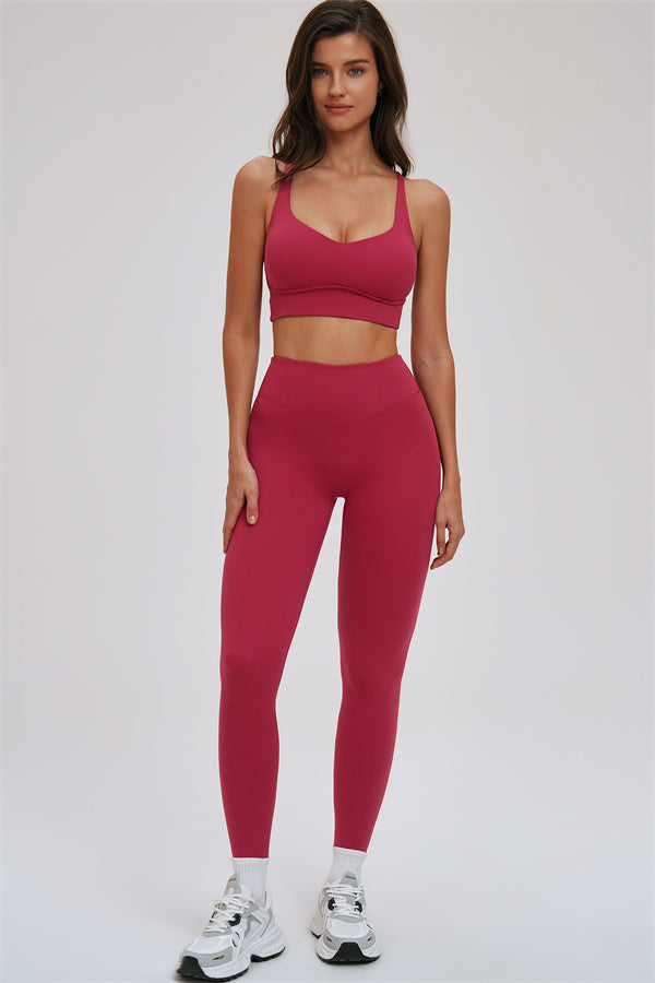 Fitglutes Activewear sports bra and leggings 2-piece set, kinetic cross-back design, ideal for gym and workout sessions