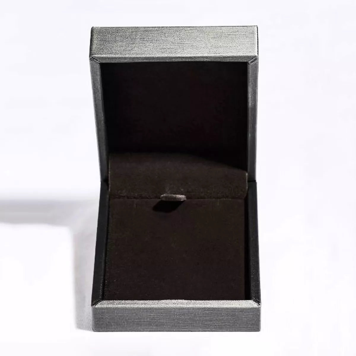 925 Sterling Silver Chain Necklace with a delicate link design, styled for everyday wear, from Shopimist.